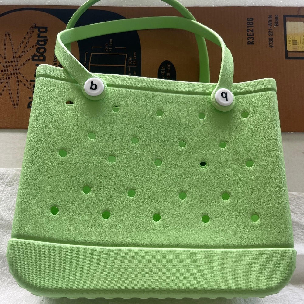 America & Beyond Eva Bogg style beach Tote Rubber Bag Light green